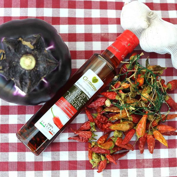 Olio Extravergine 100% Italiano Aromatizzato al Peperoncino - Ambientato